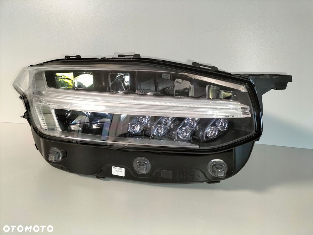 lampa przednia reflektor prawa volvo xc90 xc-90 ii 15- full led - 2