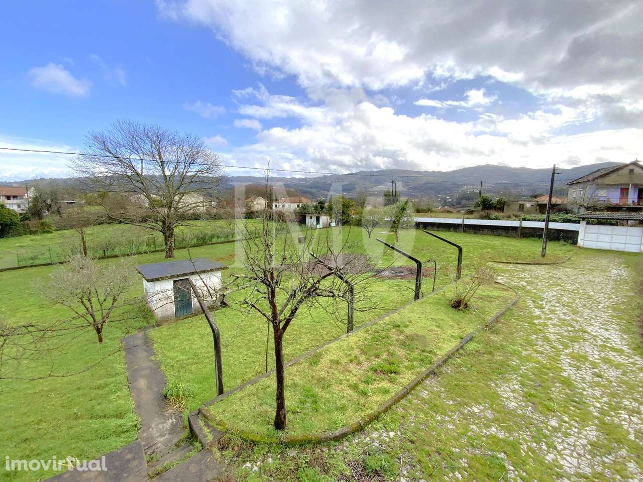 Moradia para Restauro com 4000m2 de Terreno na Gemieira, Ponte de Lima - Grande imagem: 5/28