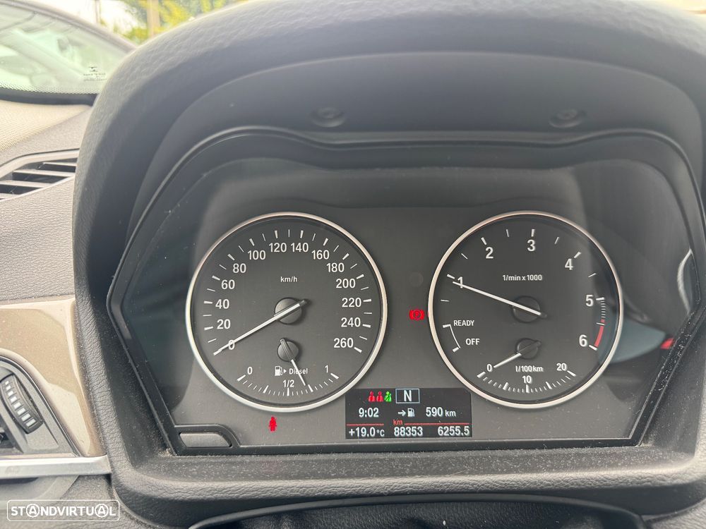 BMW X1 16 d sDrive Line Sport - 6