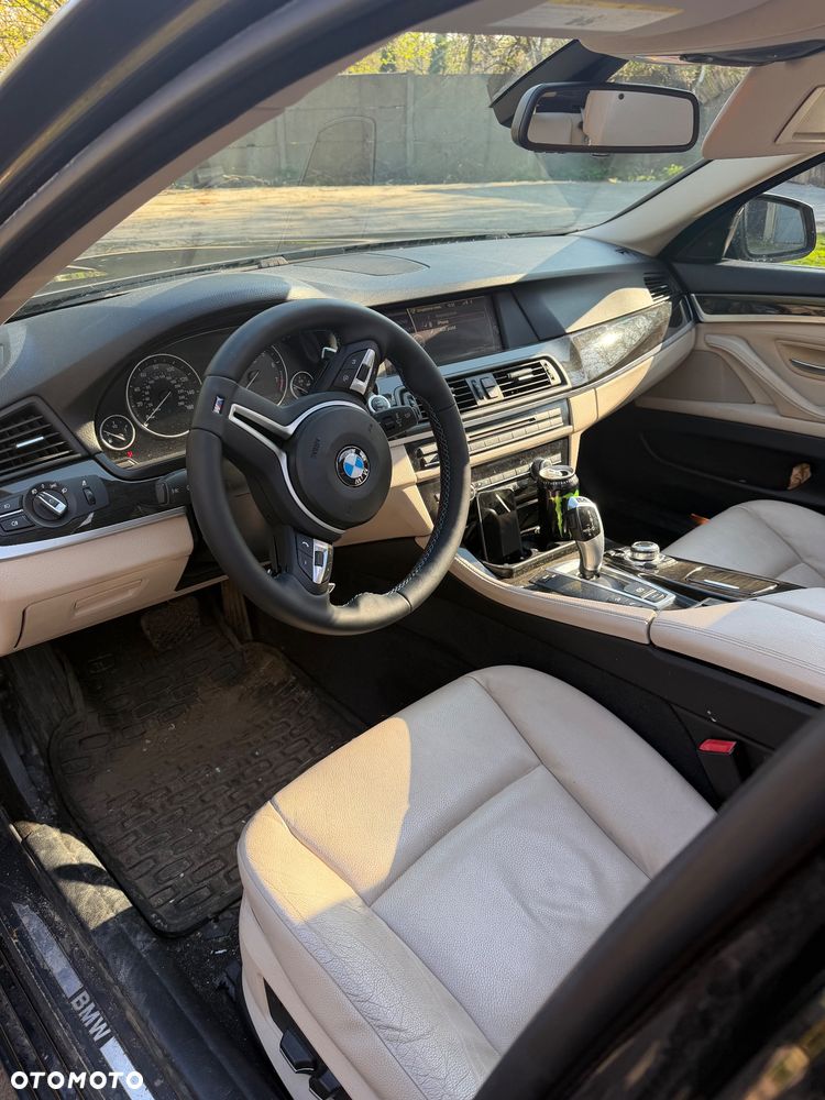 BMW Seria 5 535i xDrive Modern Line - 13