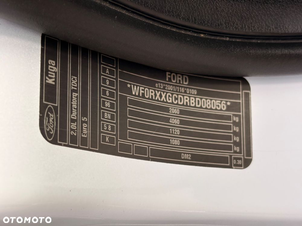 Ford Kuga 2.0 TDCi 2x4 Titanium - 27