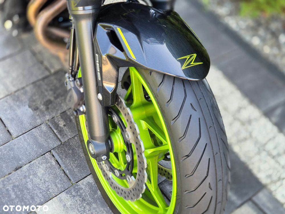 Kawasaki Z 650 - 12