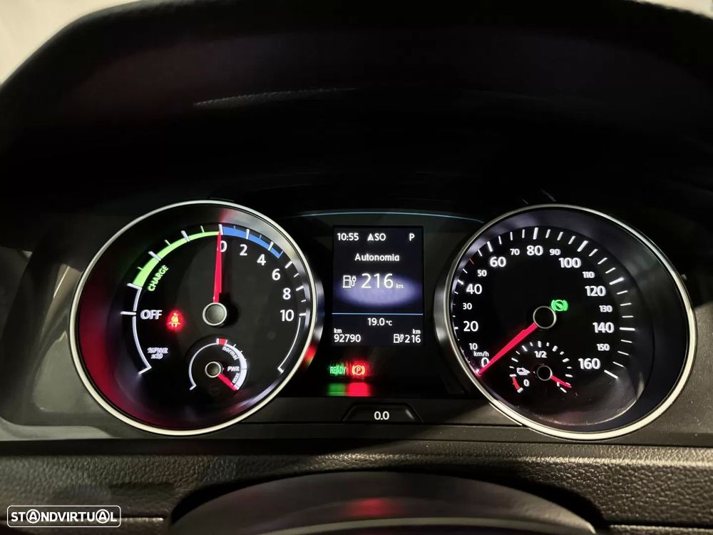VW e-Golf AC/DC - 26