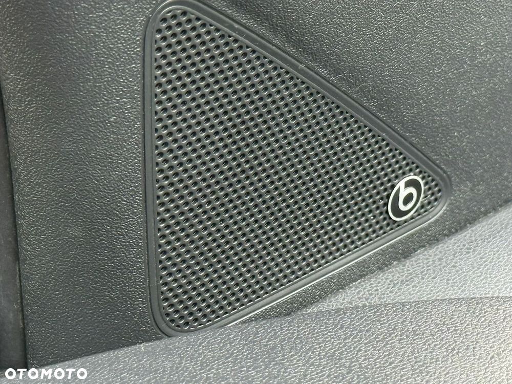Volkswagen up! 1.0 TSI GTI - 27