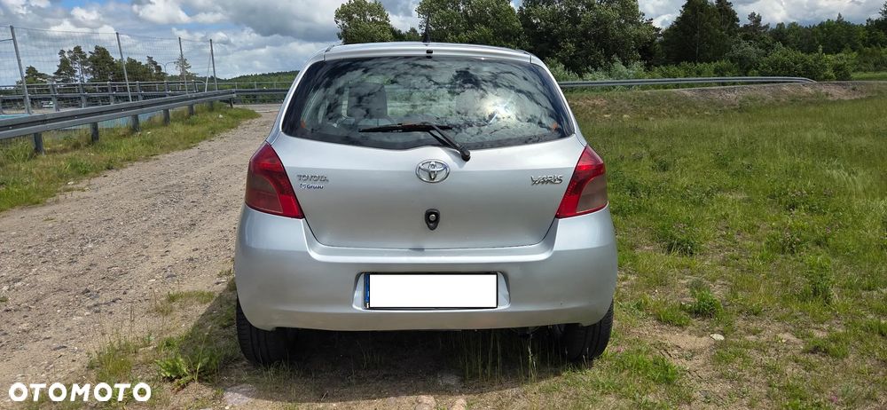 Toyota Yaris 1.4 D-4D Sol - 3
