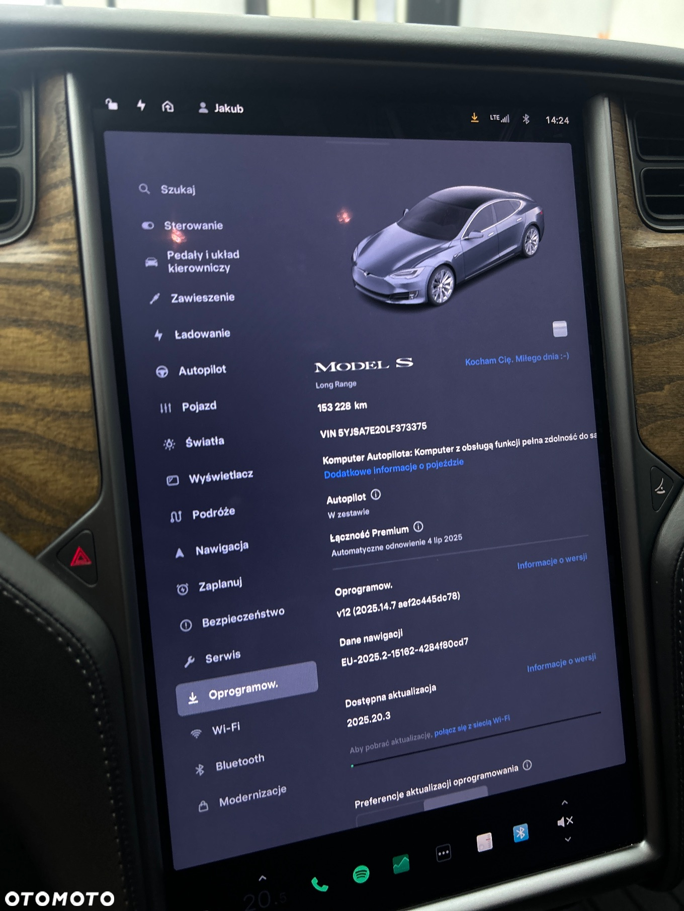 Tesla Model S - 17