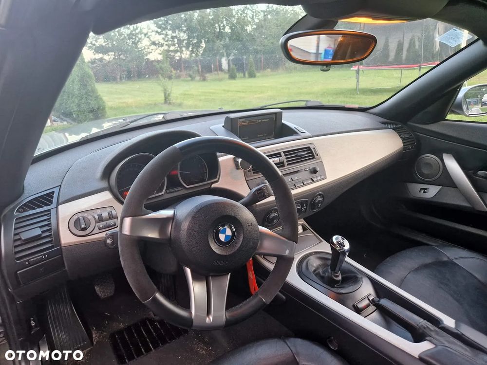 BMW Z4 2.2i - 12