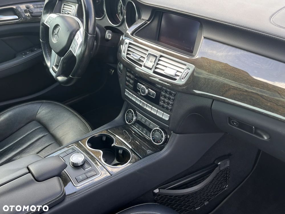 Mercedes-Benz CLS 500 4Matic 7G-TRONIC - 19