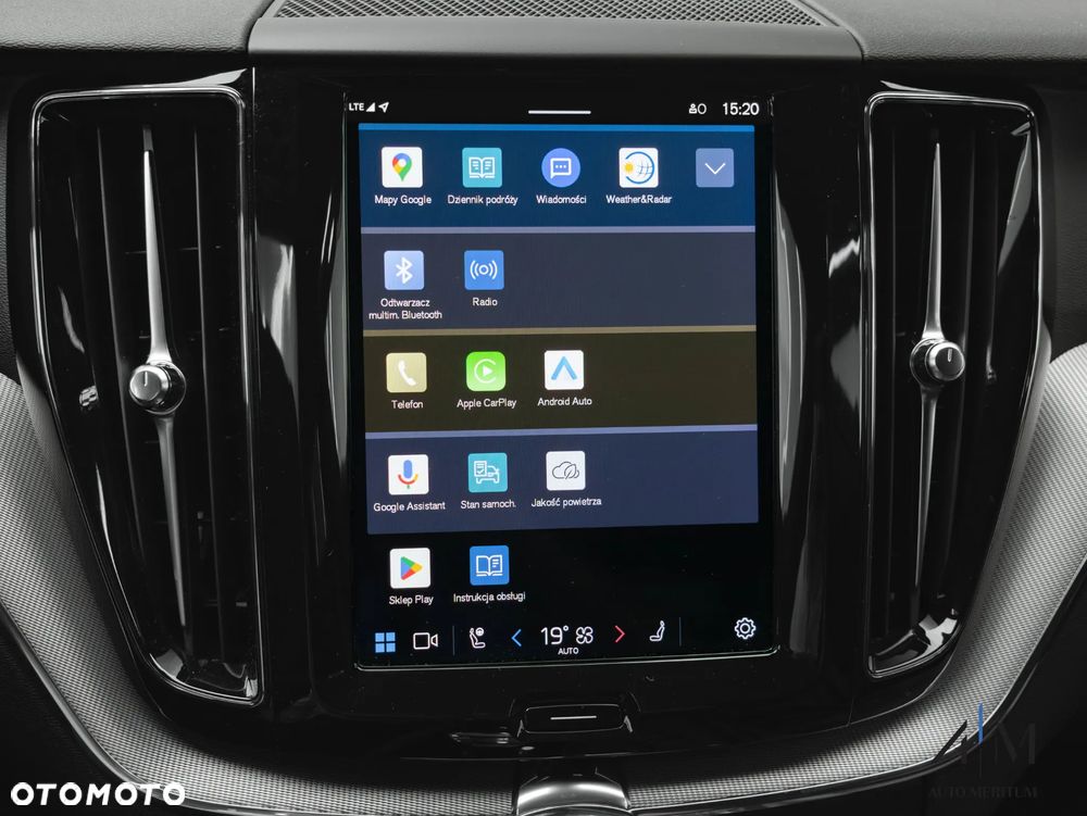 Volvo XC 60 B4 D AWD Plus Dark - 21