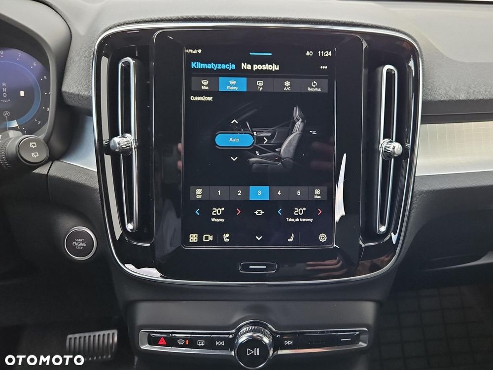 Volvo XC 40 B3 Plus Dark - 20