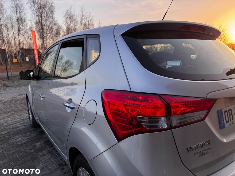 Hyundai ix20 1.6 CRDi blue YES Gold - 10