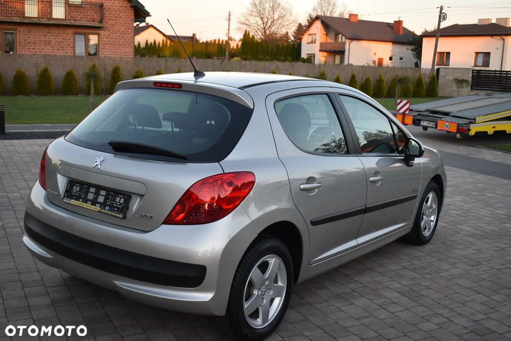 Peugeot 207 75 Urban Move - 10
