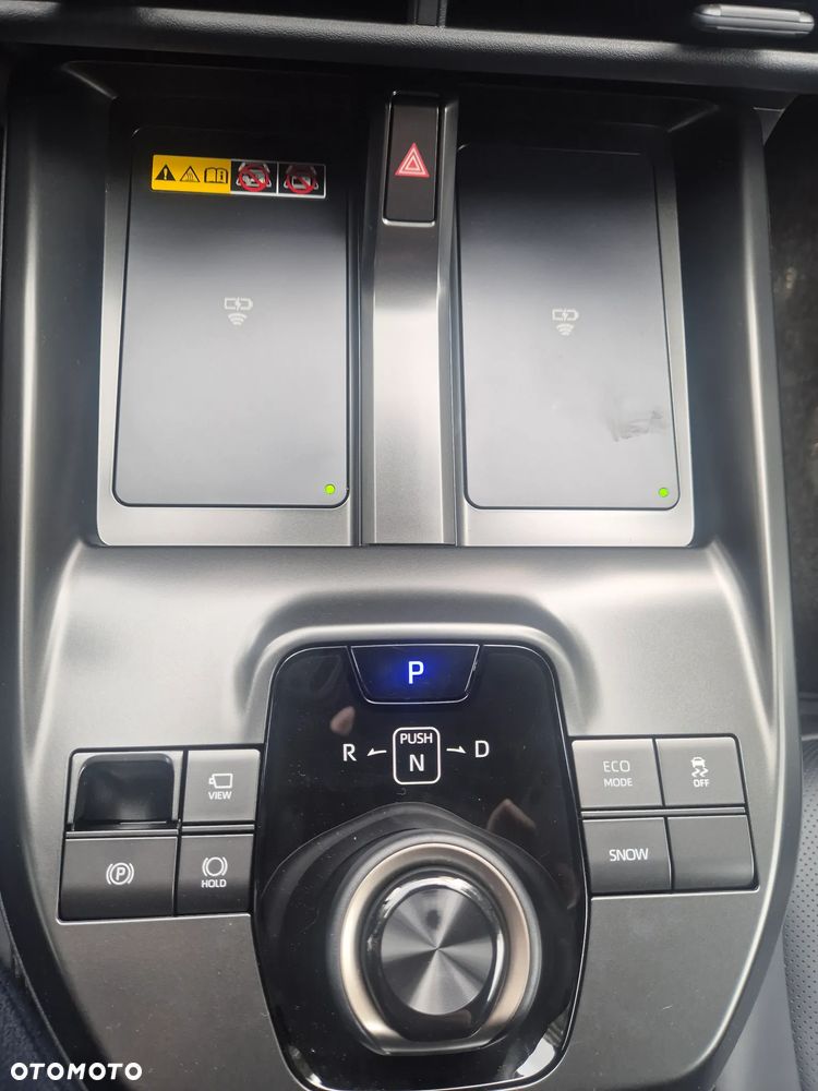 Toyota bZ4X 73.1kWh Executive - 16