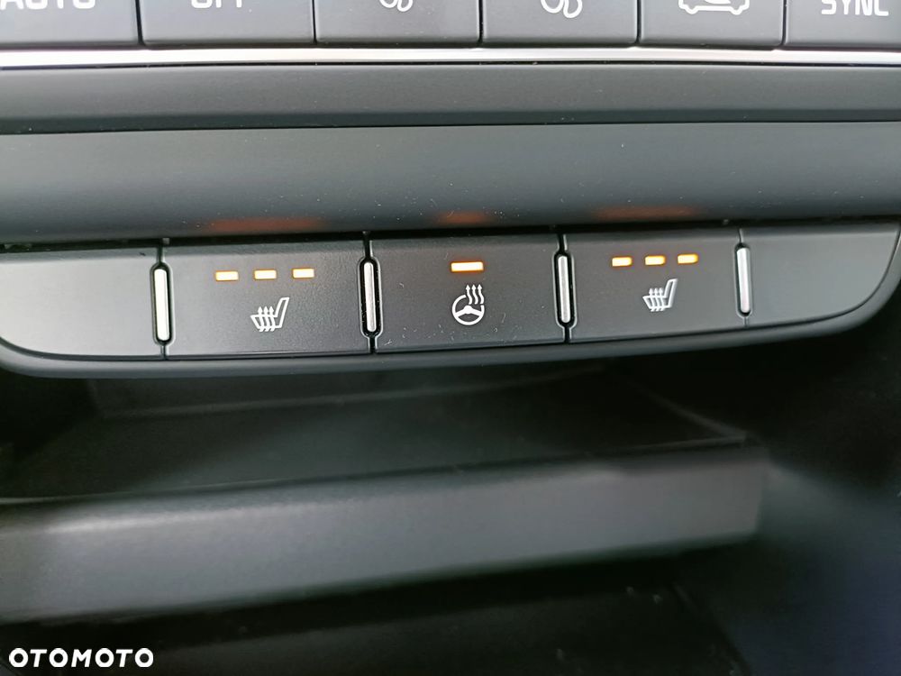 Kia Ceed 1.5 T-GDI Tribute DCT - 16