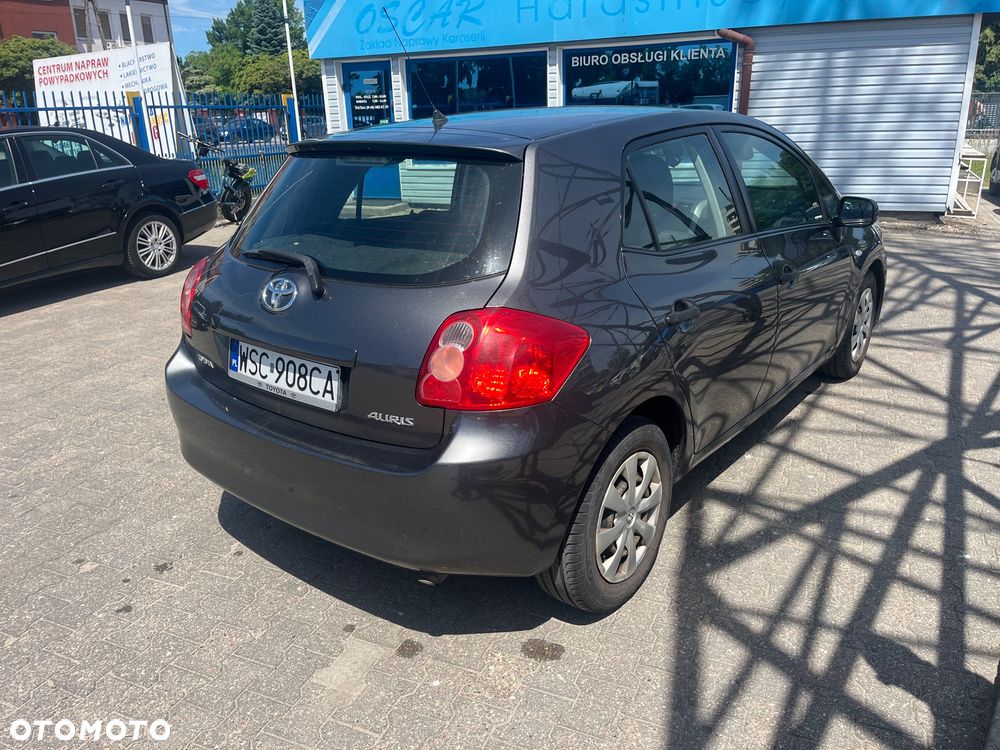 Toyota Auris 1.4 VVT-i - 4