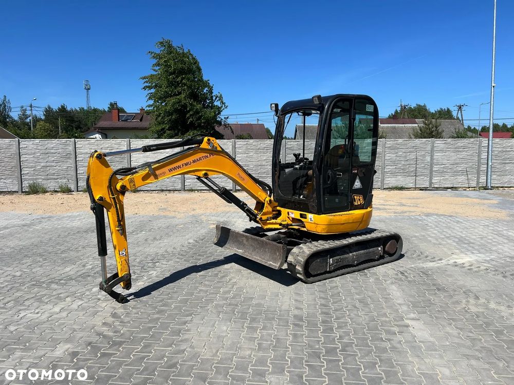JCB 8026 - 2