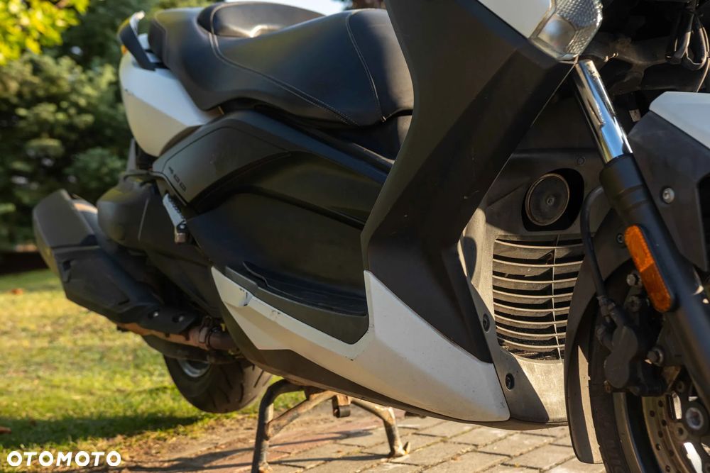 Yamaha X-max - 33