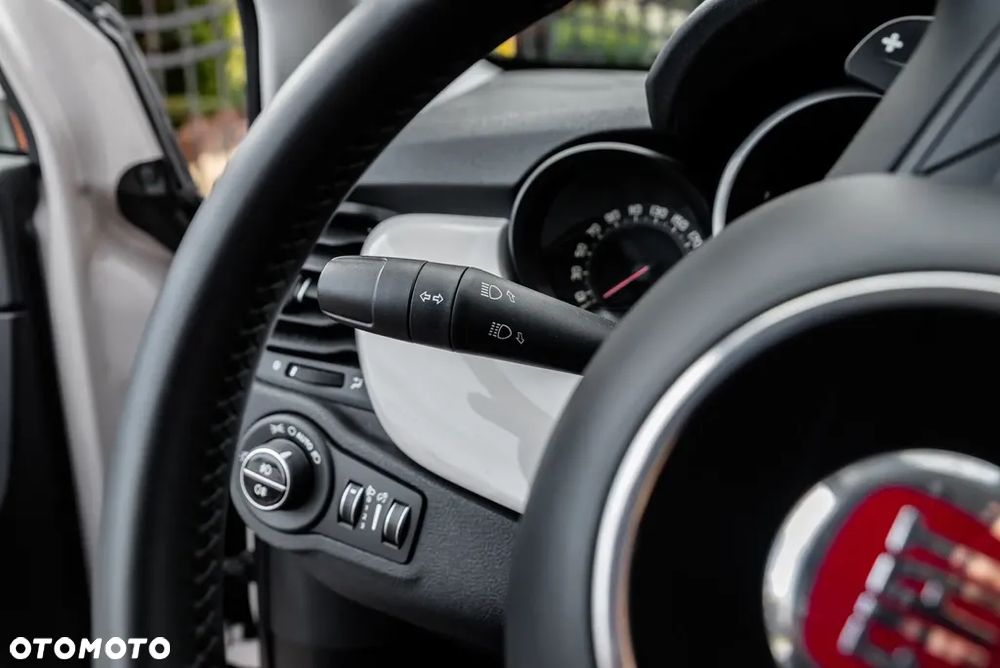 Fiat 500X 1.4 Multiair DCT 4x2 S&S Cross - 36