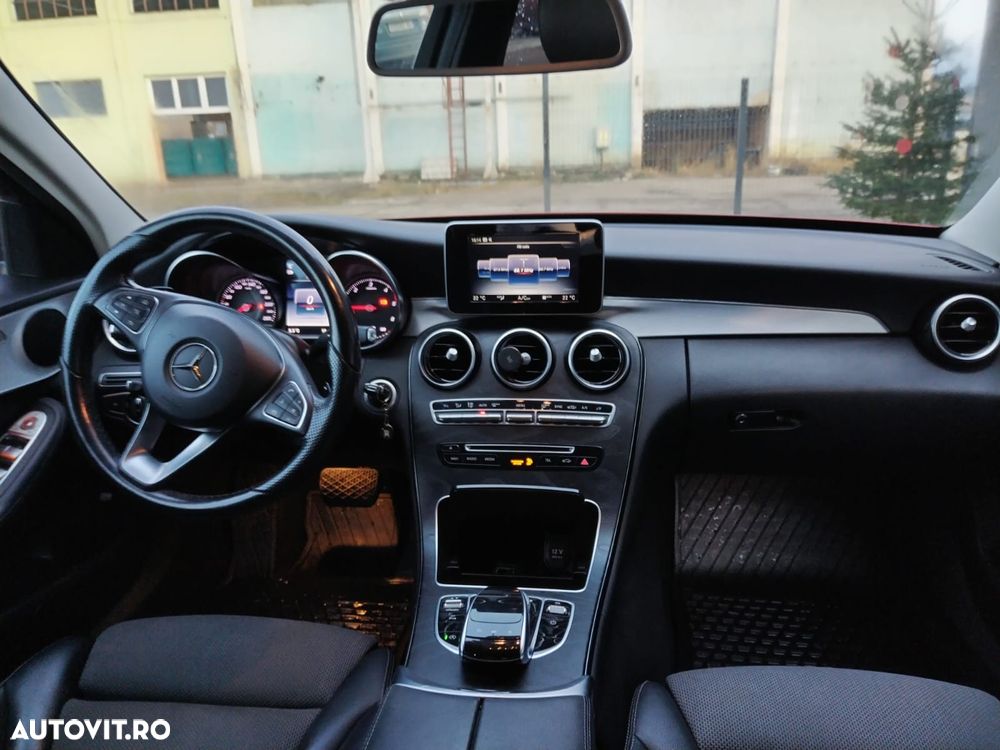 Mercedes-Benz C - 14