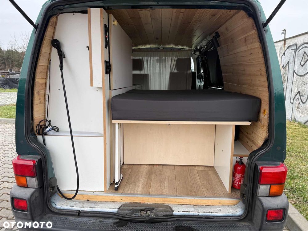 Volkswagen Transporter - 5