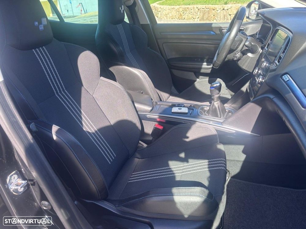 Renault Mégane 1.5 dCi GT Line - 11