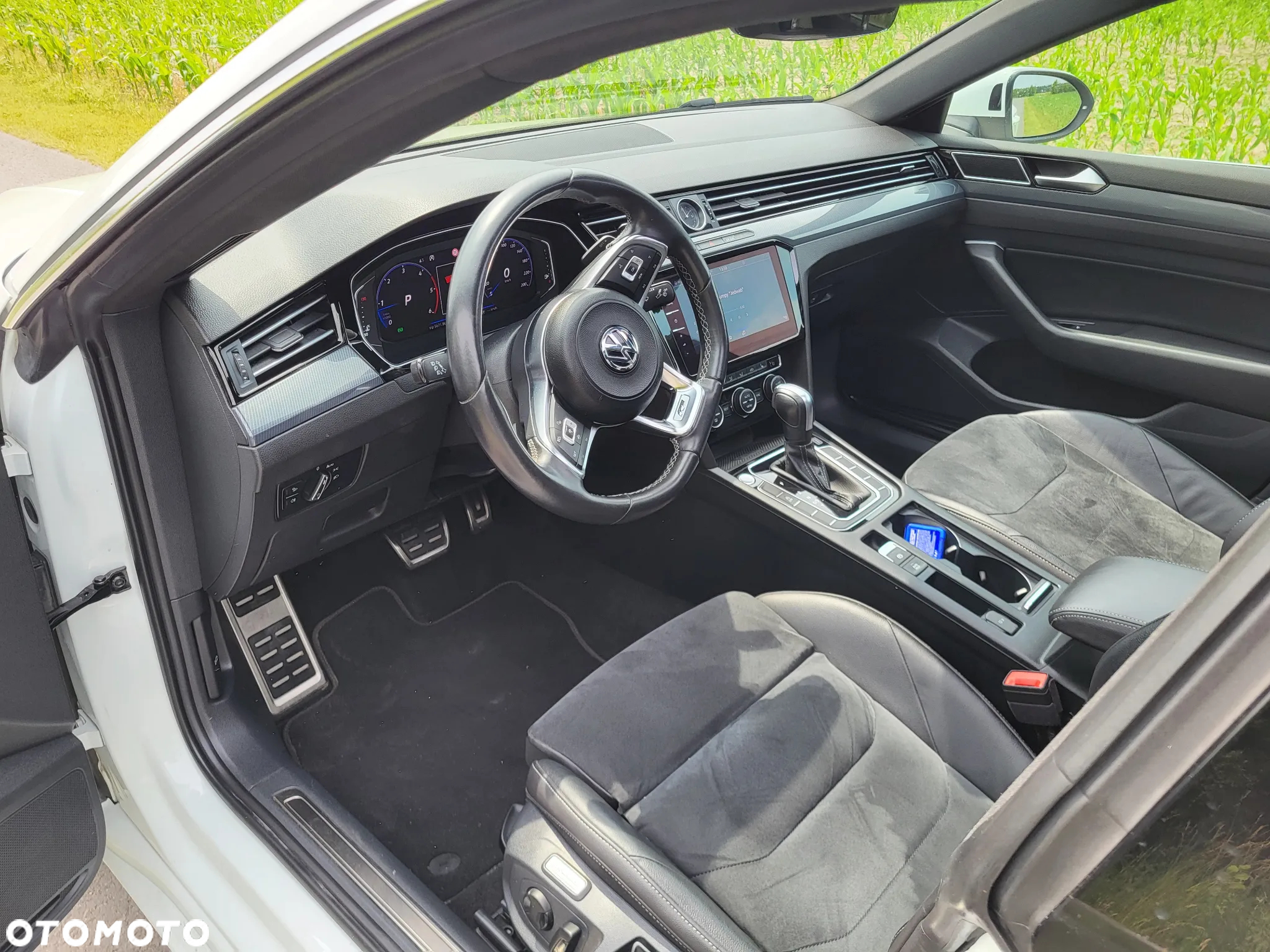 Volkswagen Arteon 2.0 TDI SCR DSG R-Line Edition - 37