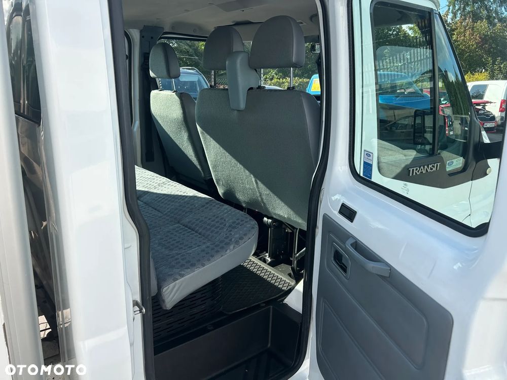 Ford Transit - 18