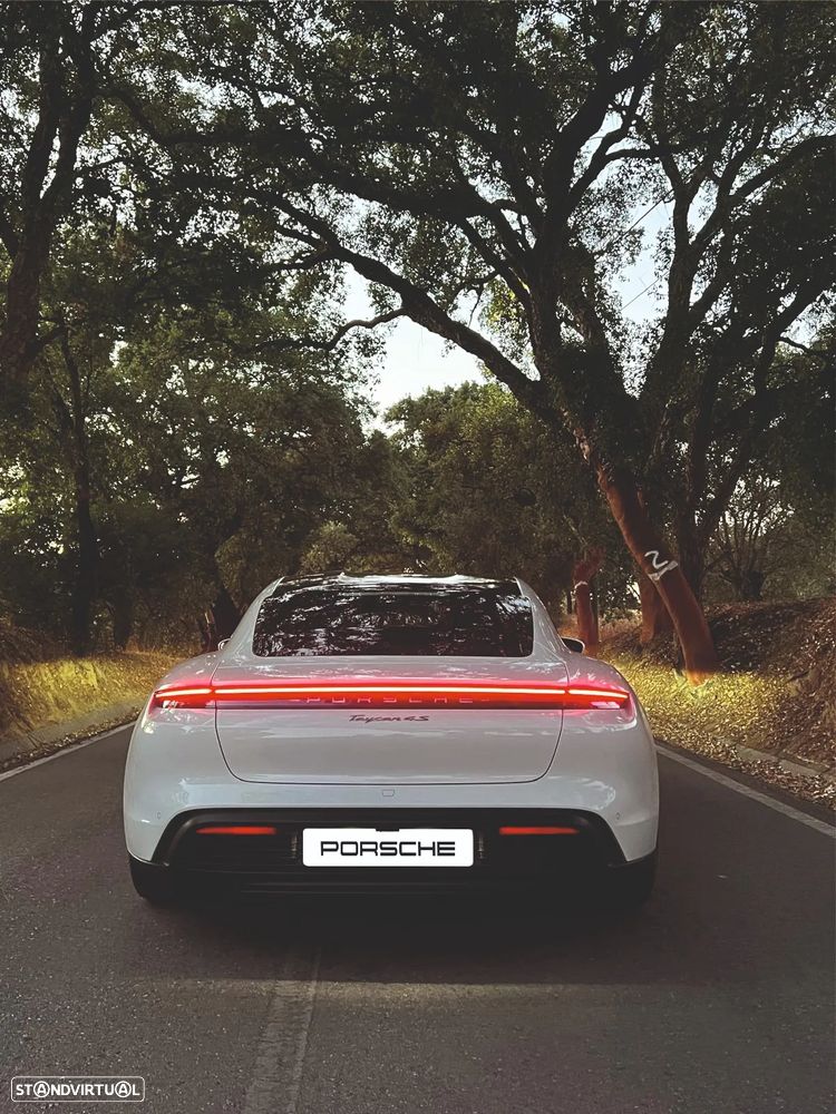 Porsche Taycan 4S - 5