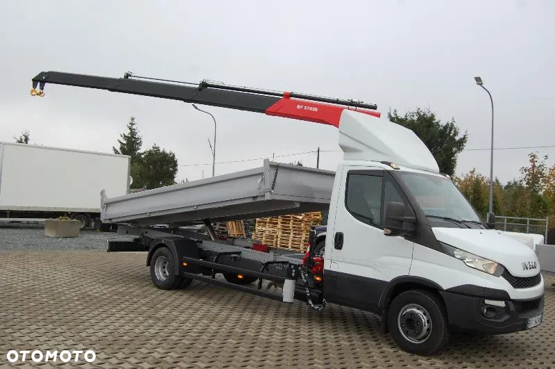 Iveco żuraw, HDS + montaż, do płyt warstwowych, okien, budowlanki - 30