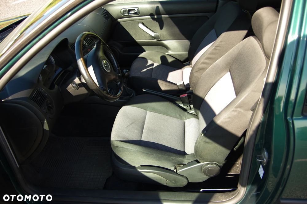 Volkswagen Golf 1.9 SDI Comfortline - 10