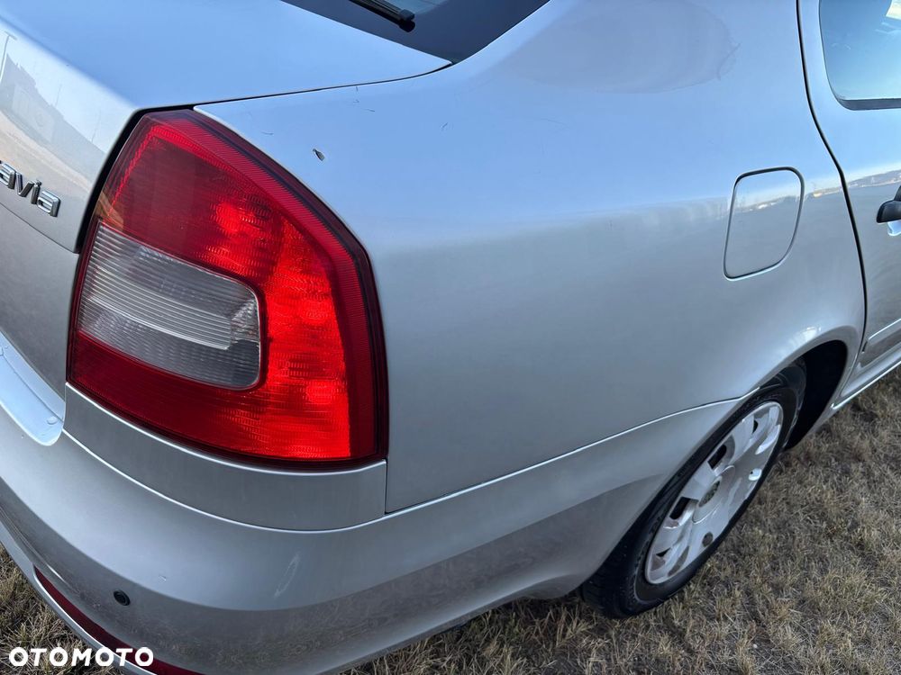 Skoda Octavia 1.6 Ambition - 6