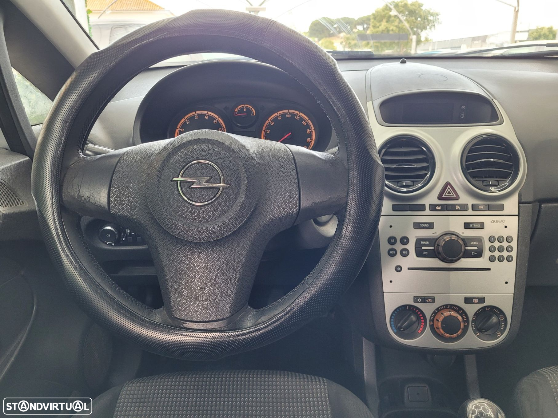 Opel Corsa 1.2 Cosmo - 21