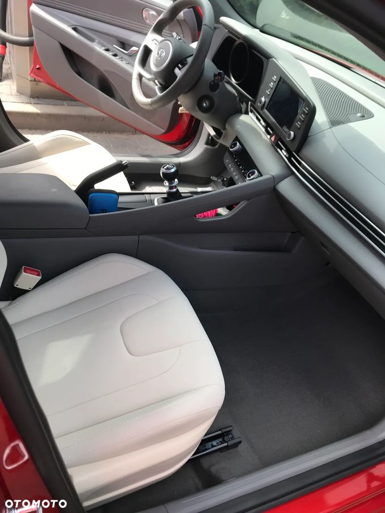 Hyundai Elantra 1.6 Smart - 7