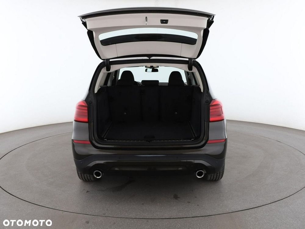 BMW X3 xDrive20d Advantage - 20