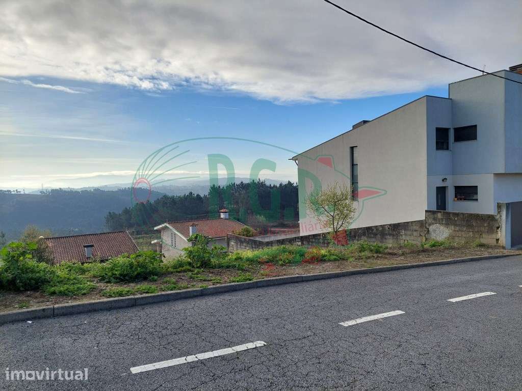 Lote de Terreno para Moradia de 4 Frentes - Grande imagem: 3/7