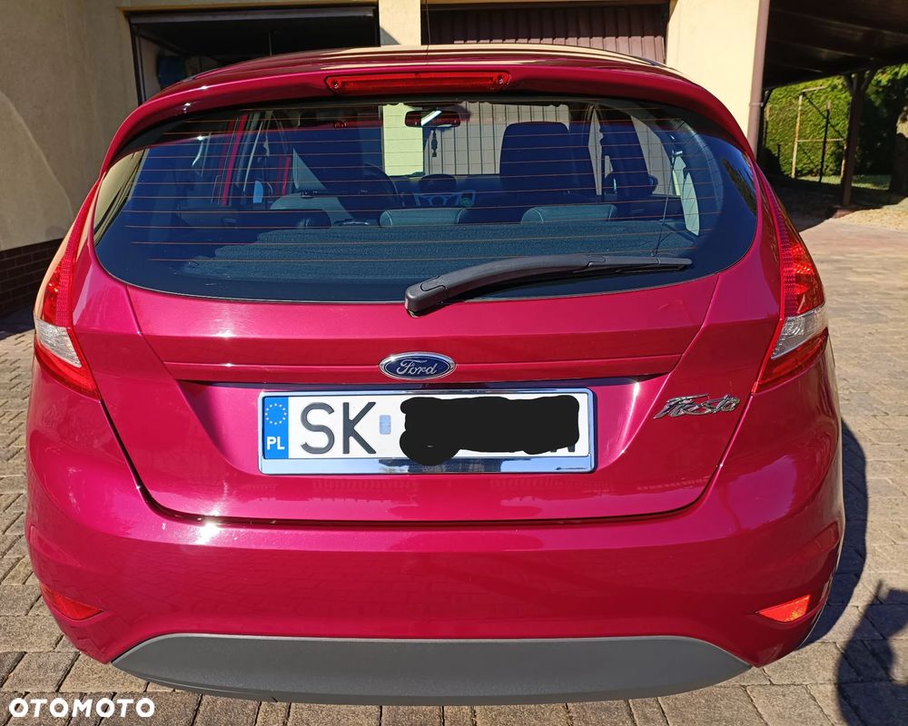 Ford Fiesta 2012 photo 3