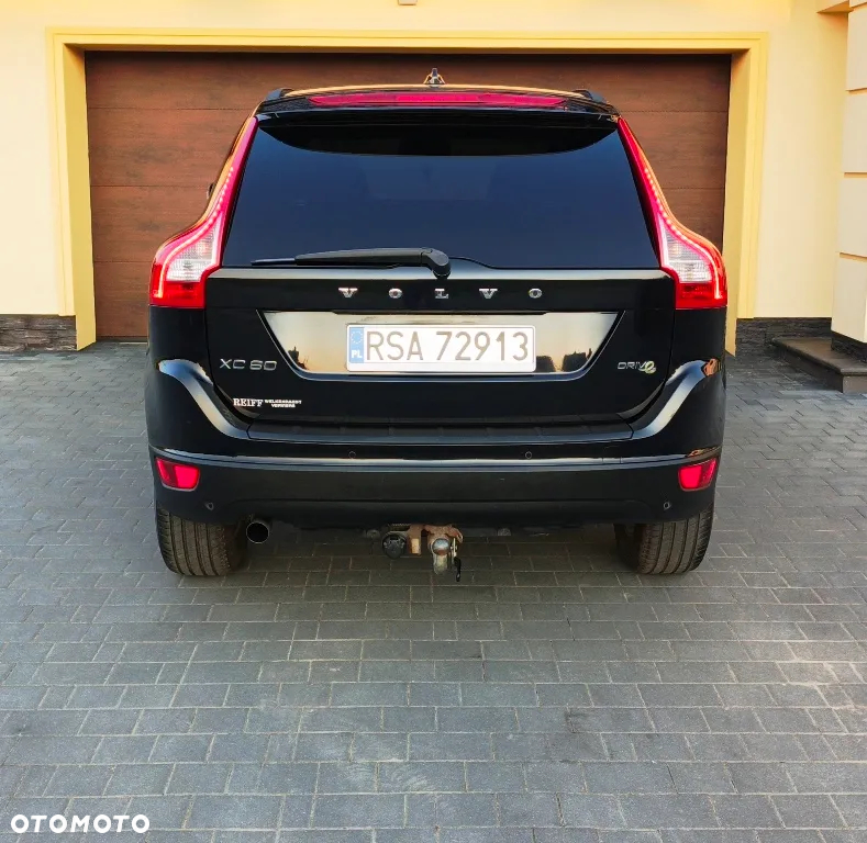 Volvo XC 60 D4 Momentum - 12