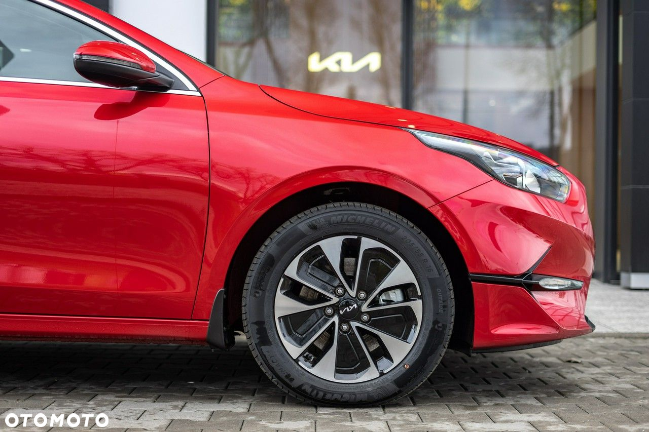 Kia Ceed - 7