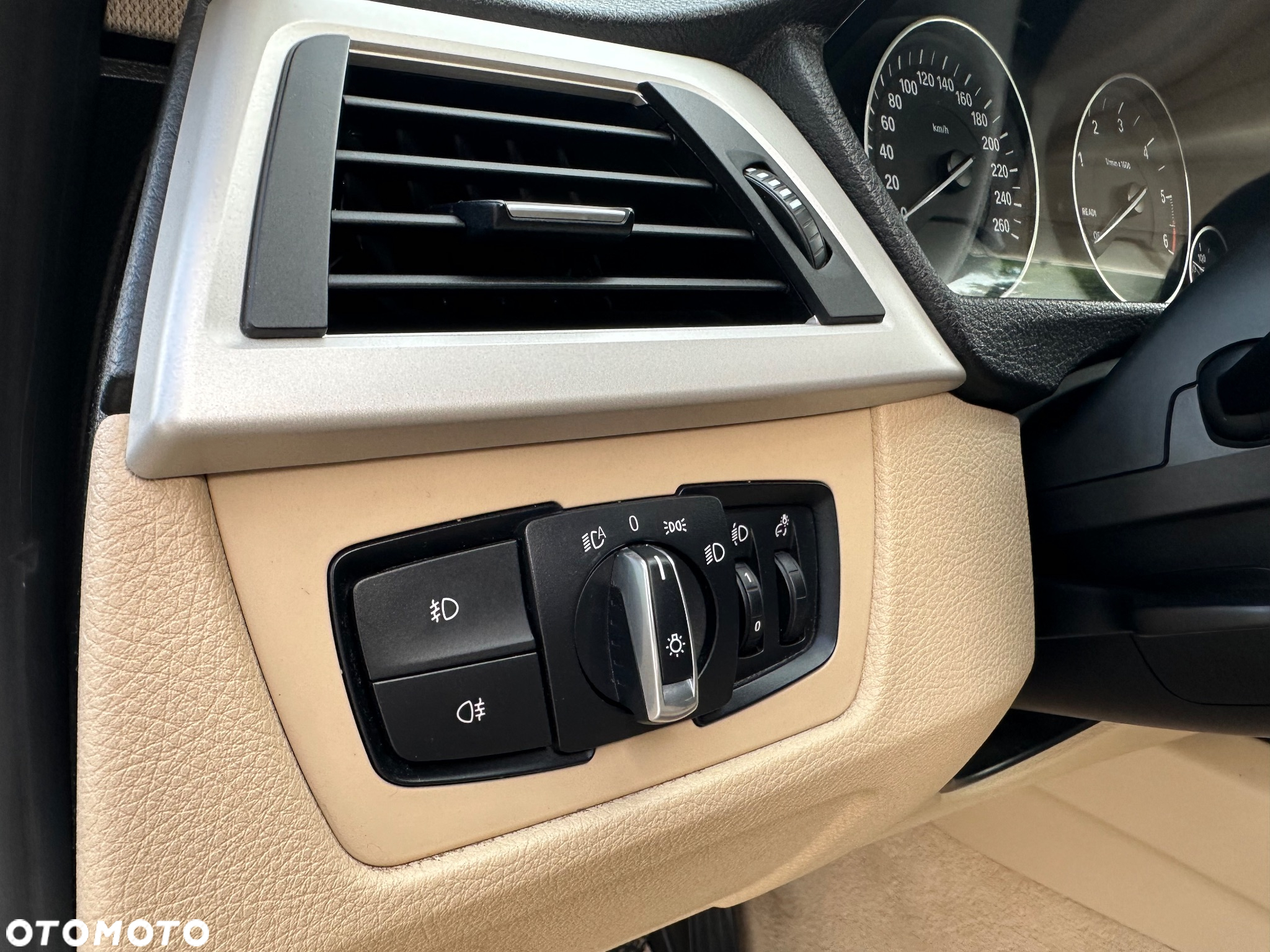 BMW Seria 3 320d Efficient Dynamics Luxury Line - 16