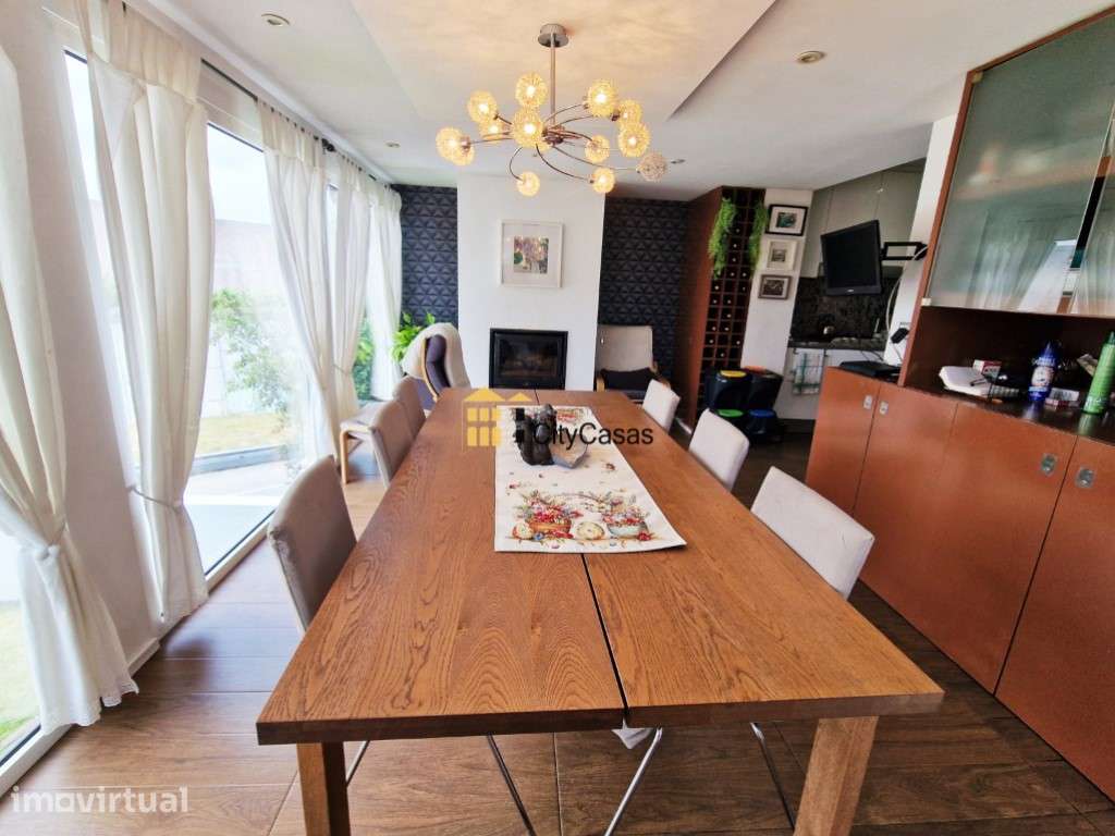 Propriedade com 4 Casas | São Mamede de Infesta - Grande imagem: 2/60