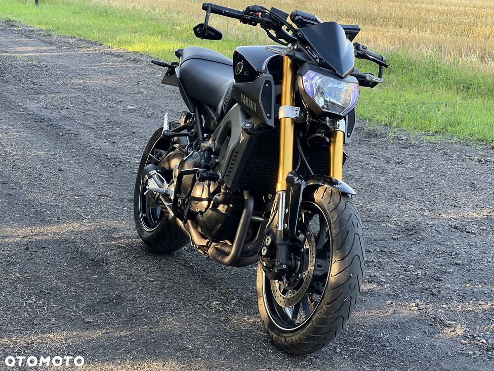 Yamaha MT - 12