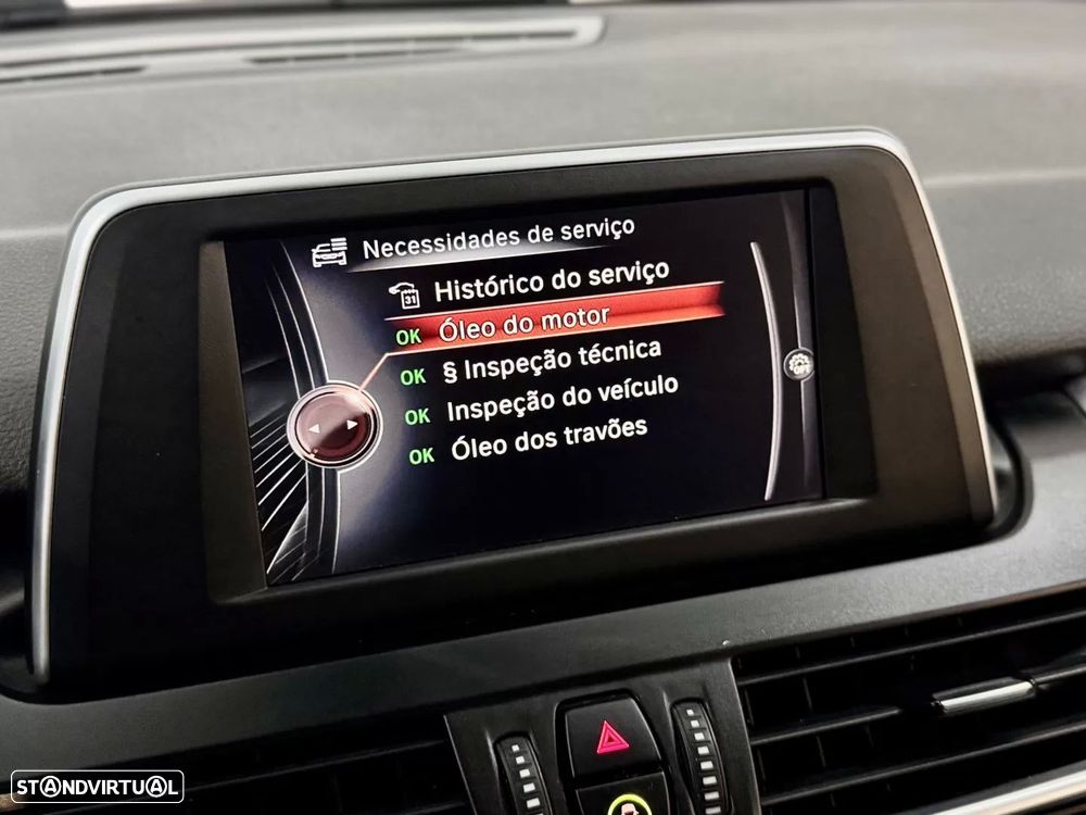 BMW 218 Active Tourer d Line Luxury - 42
