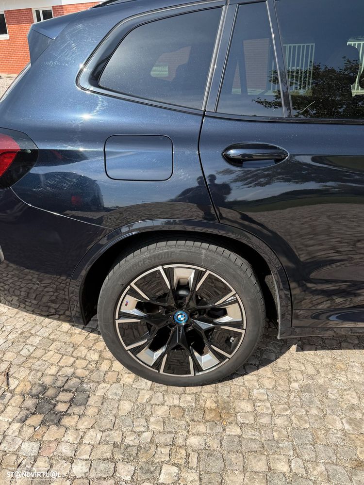 BMW iX3 M Sport Impressive - 6