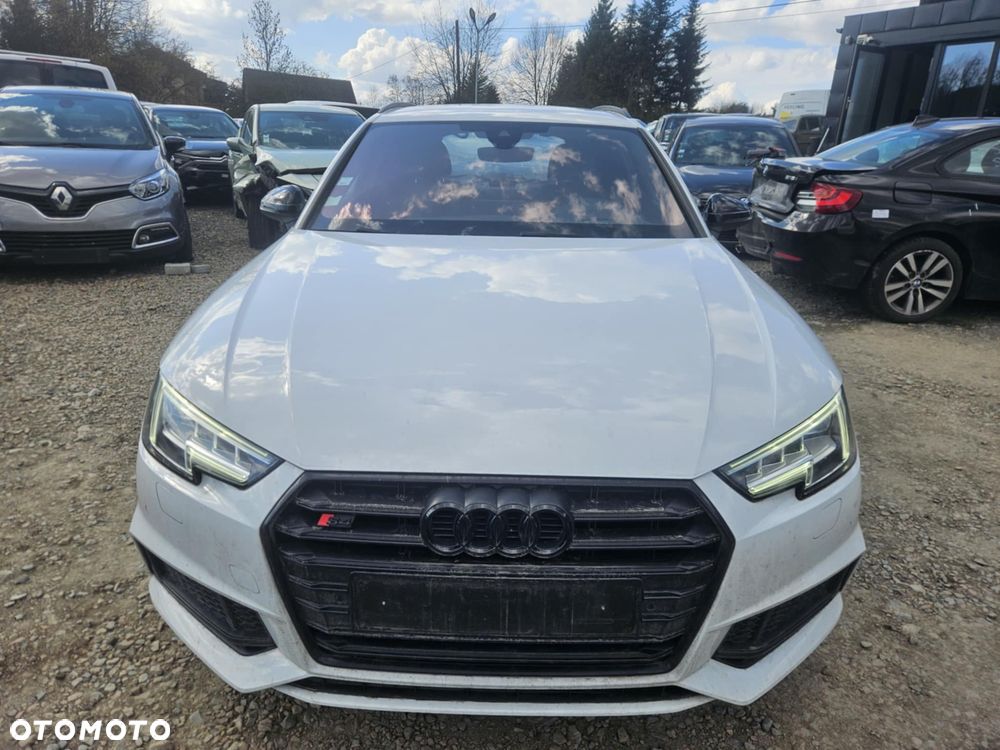 Audi S4 Avant 3.0 TFSI quattro tiptronic - 3