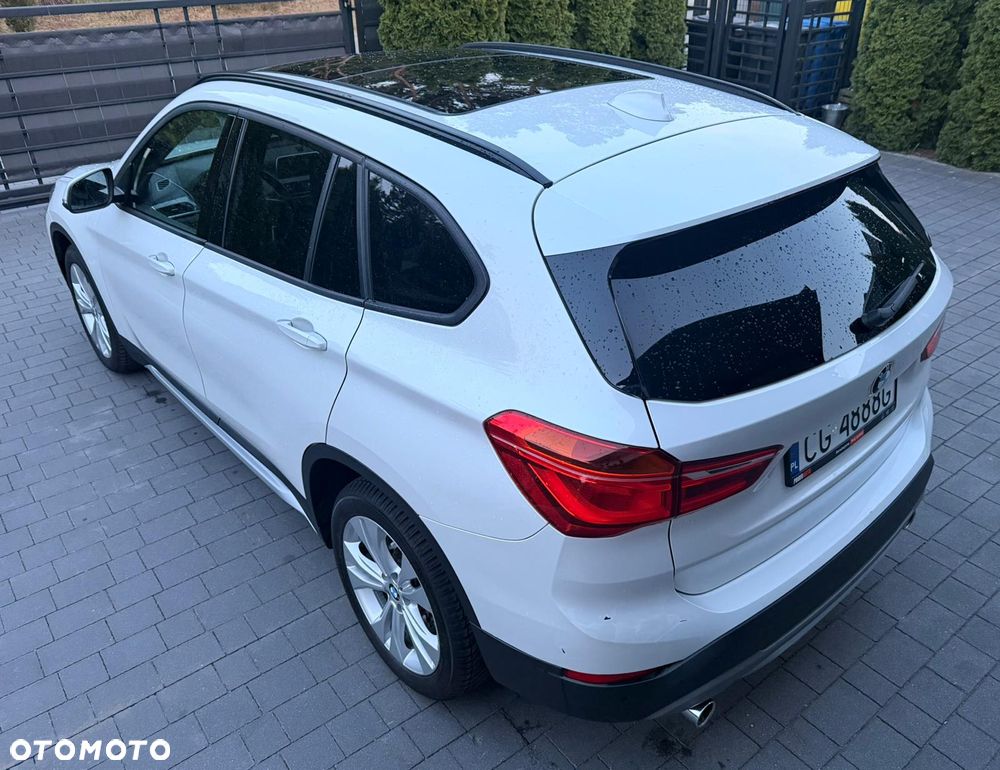 BMW X1 xDrive20d xLine sport - 13