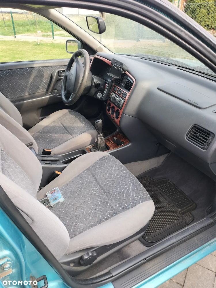 Nissan Primera - 6