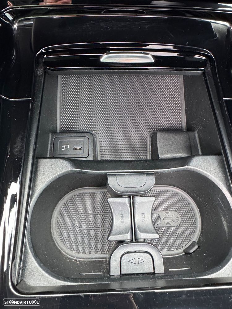Mercedes-Benz CLA 45 AMG S 4Matic+ Speedshift 8G-DCT Line Premium - 42