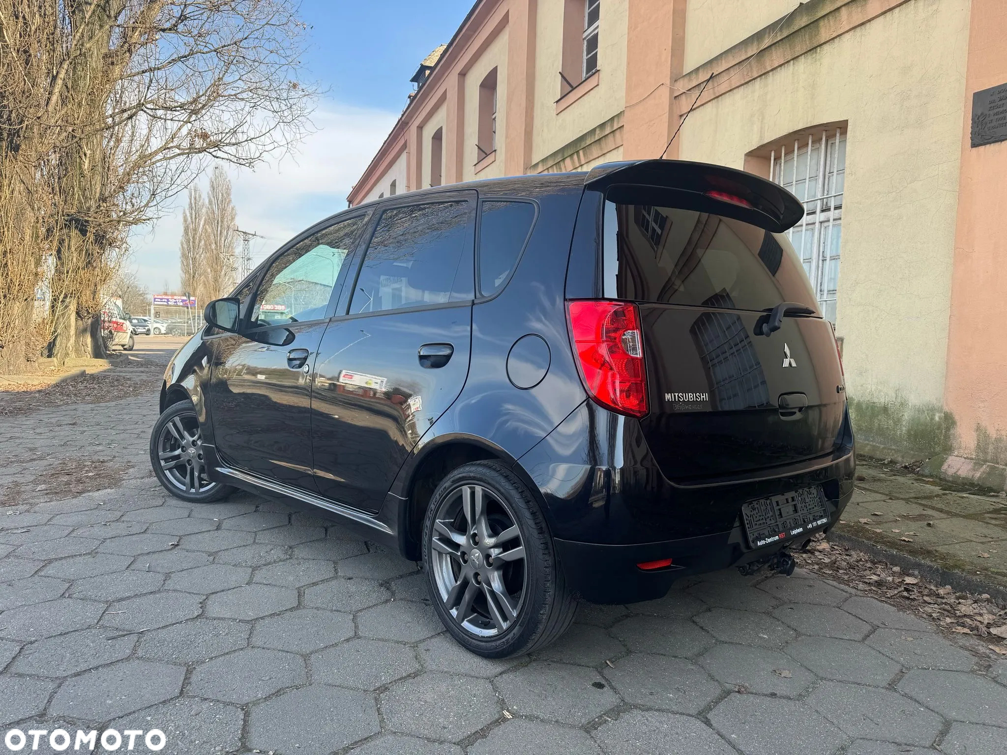 Mitsubishi Colt - 3