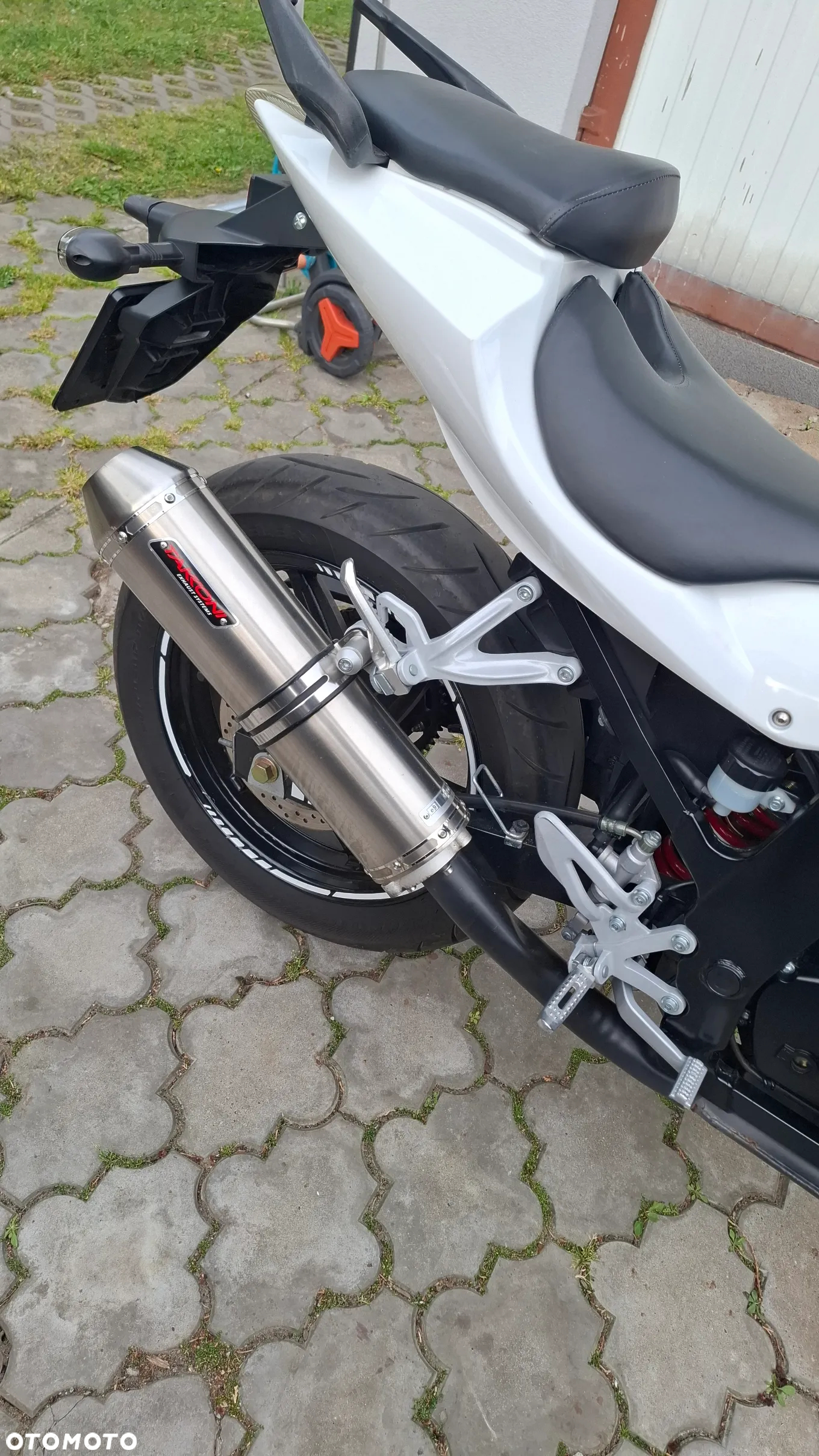 Hyosung GT - 9