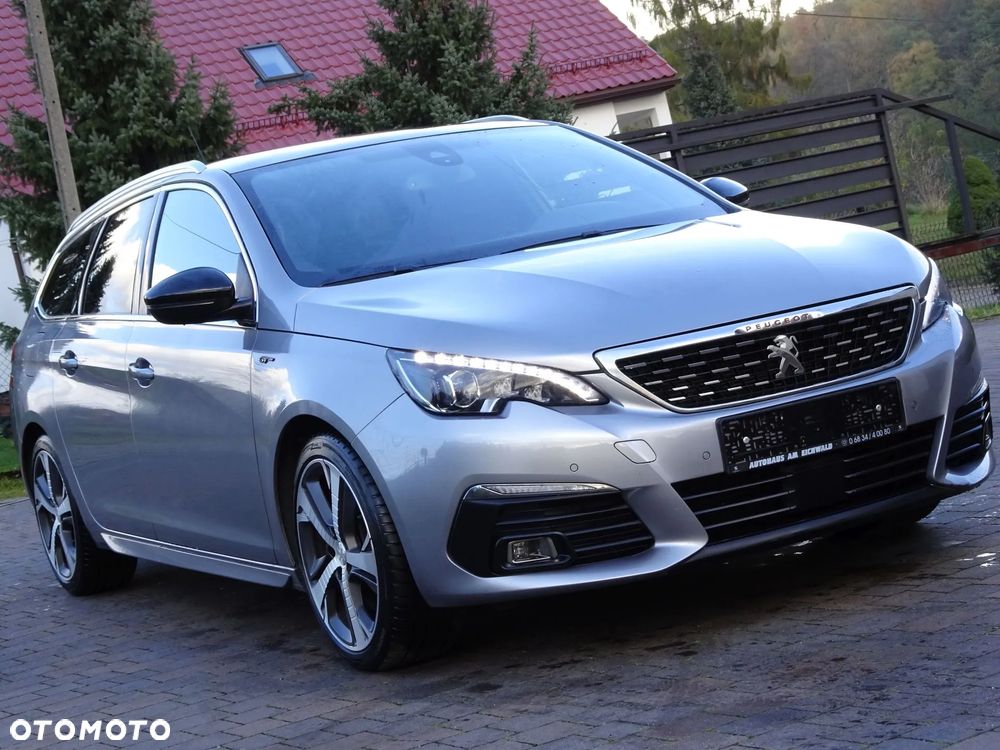 Peugeot 308 2018 photo 2